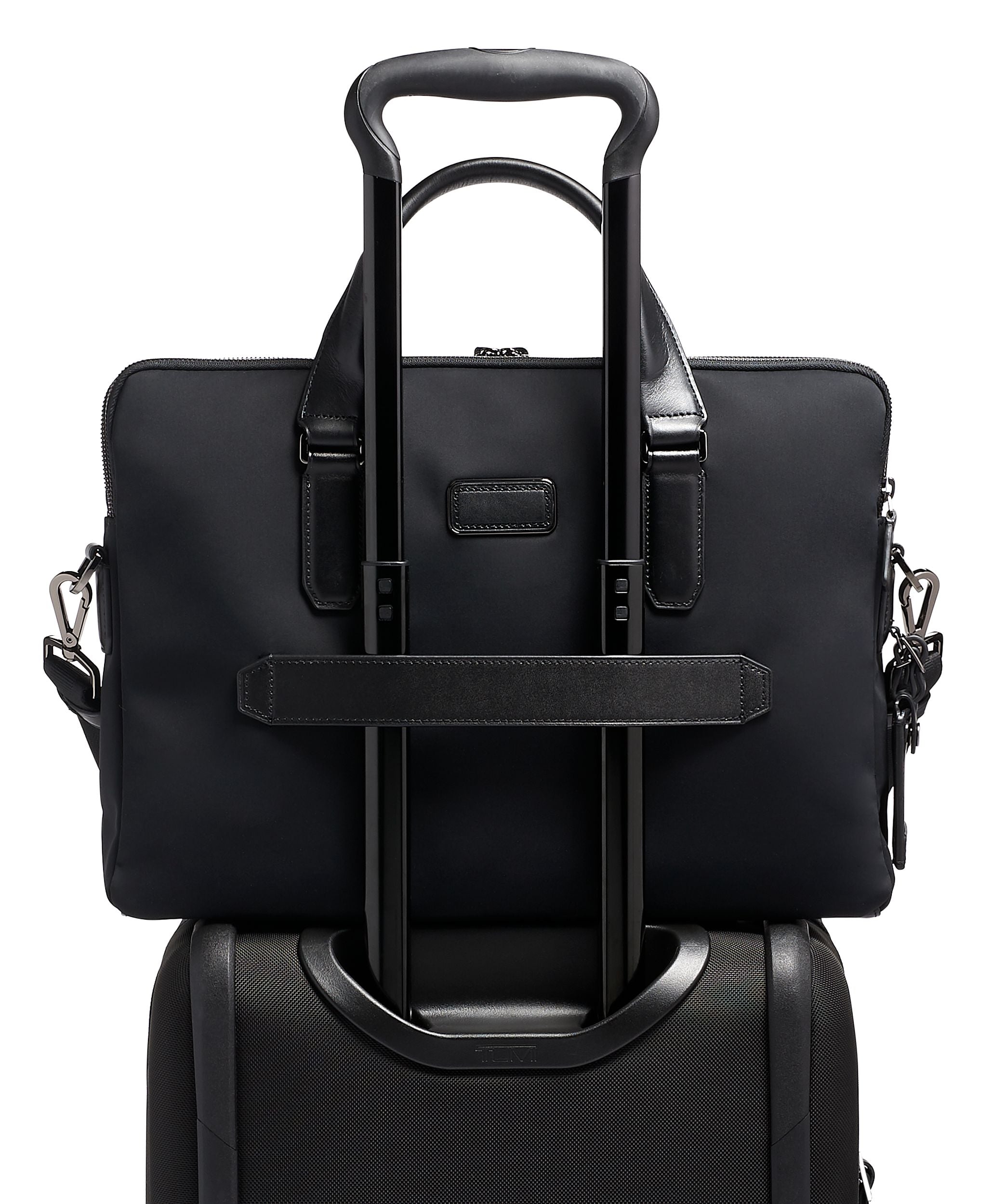 Tumi Harrison Sycamore Slim Brief – Luggage & Leather
